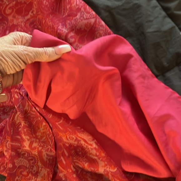 Vintage Eye Candy Fuscia Maxi circa 90s spaghetti straps and flounced bottom - Picture 5 of 6